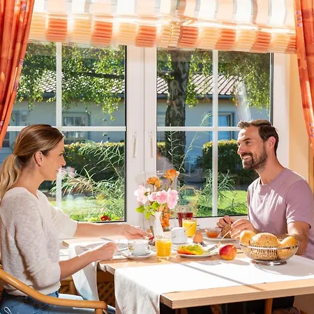 Waldhotel Humboldtsee Hotel 3*