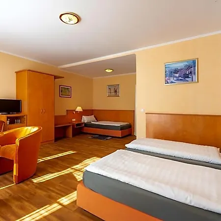 Waldhotel Humboldtsee Hotel 3*
